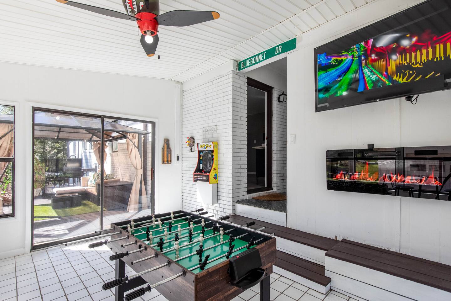 Cozy 3bdrm/2ba with GAME ROOM