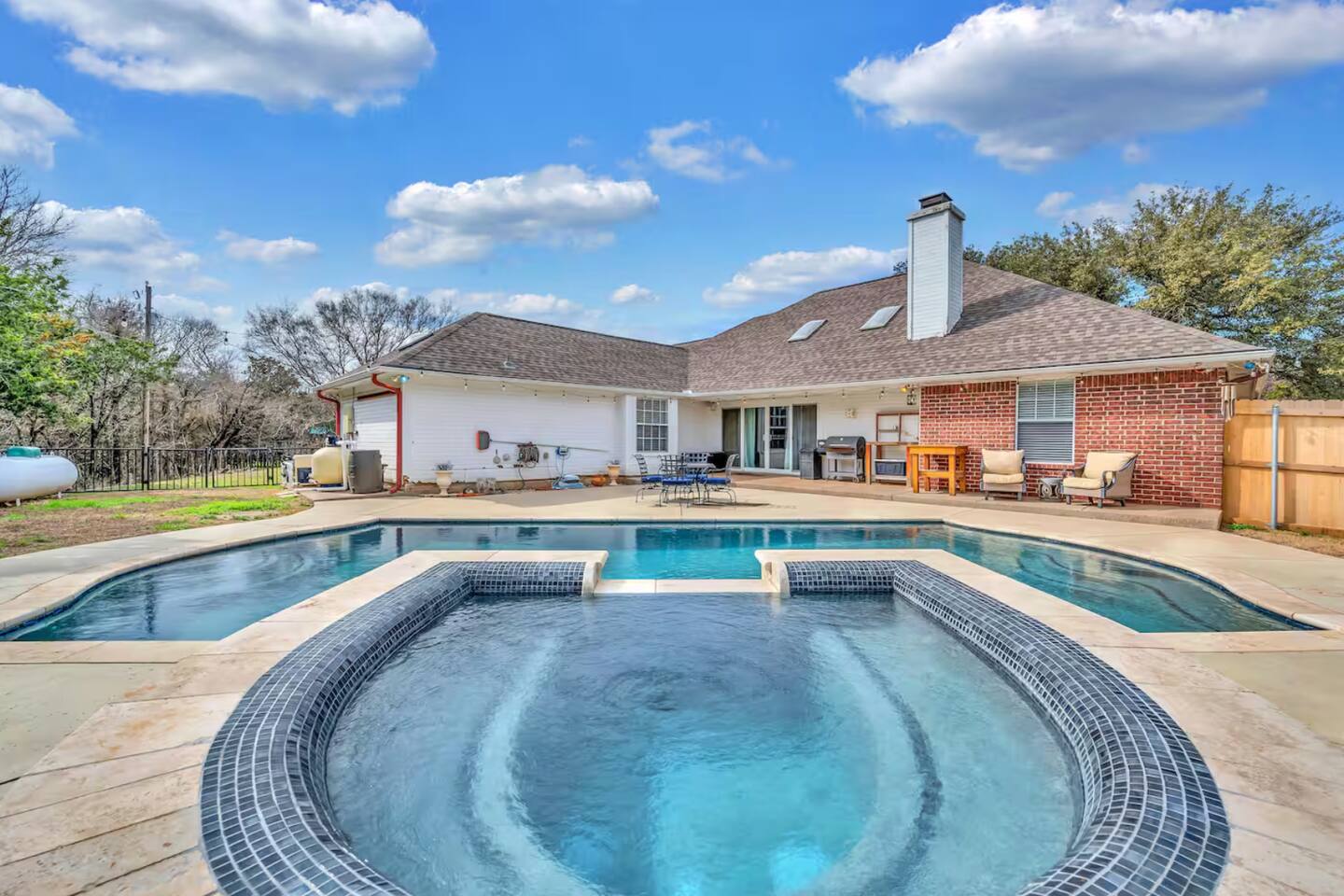 Oak & Anchor Villa | Luxe Escape • Pool & Spa