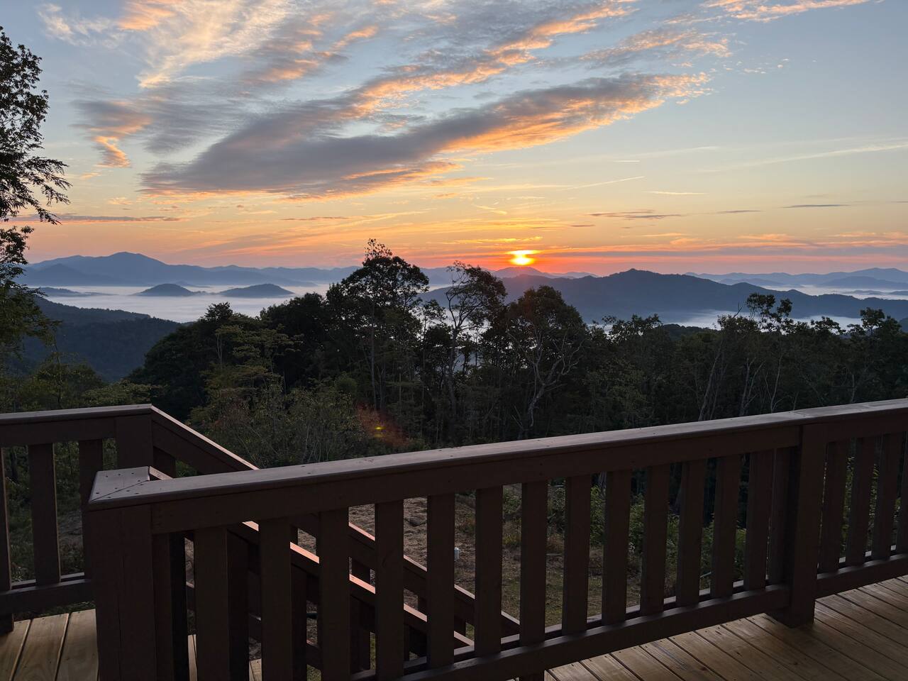 Brand New Lux Home Million Dollar Views Every Room