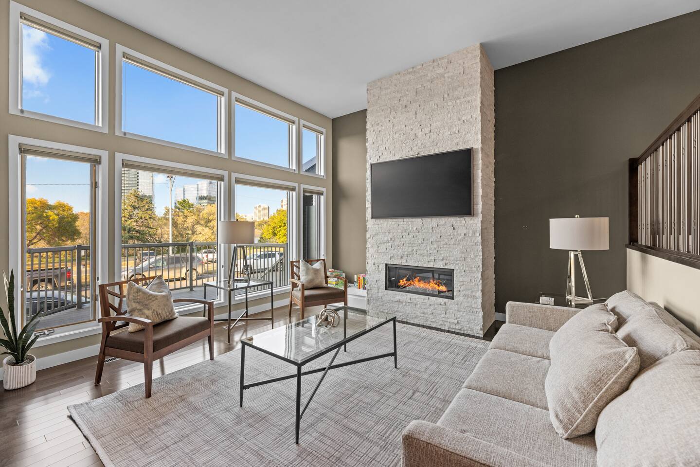 Executive Riverfront 2BR + Loft Near Downtown