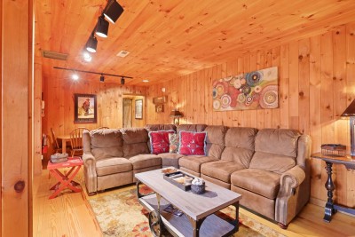 Cabin on 6 Acres, VIEWS, Hot Tub + Fire Pit, Games photo 10