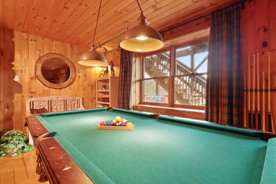 Cabin on 6 Acres, VIEWS, Hot Tub + Fire Pit, Games photo 4