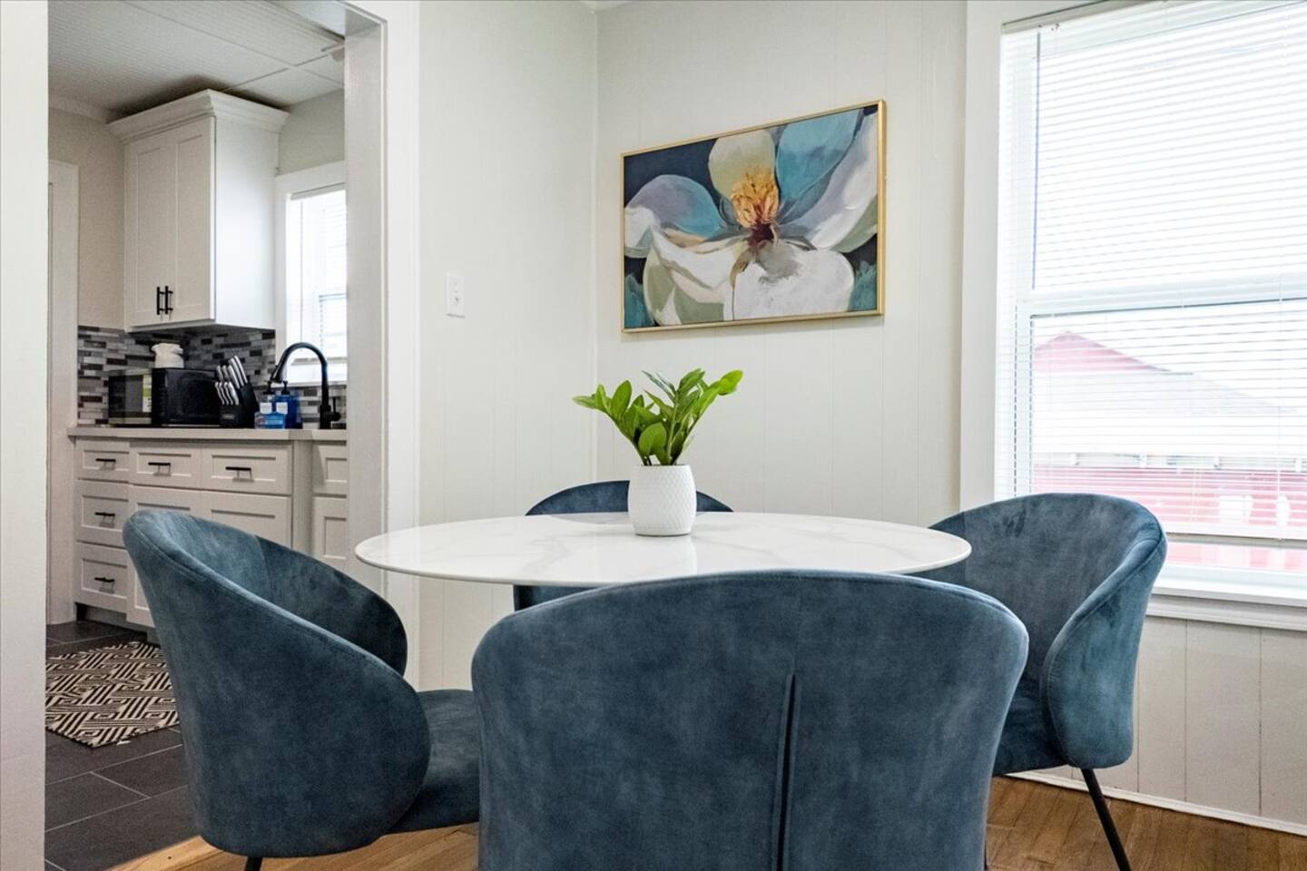 Extended Stays Welcome, Pet Friendly-Private Patio