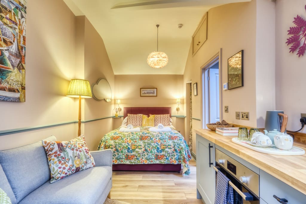 Springtime - Studio apartment with private parking