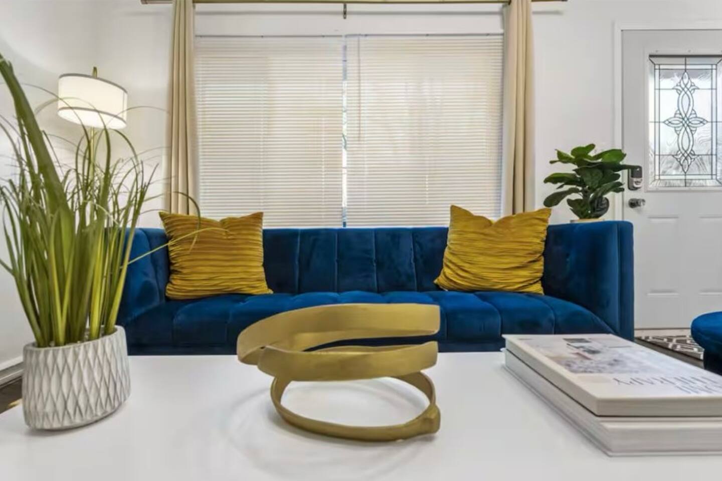 Grateful: 3BR - 1BT Modern Getaway