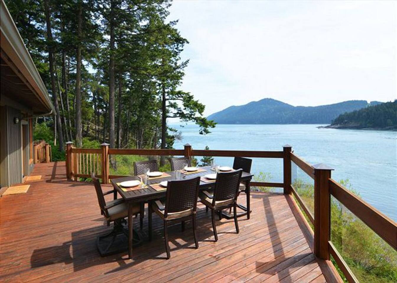 Deer Point Paradise - Beachfront