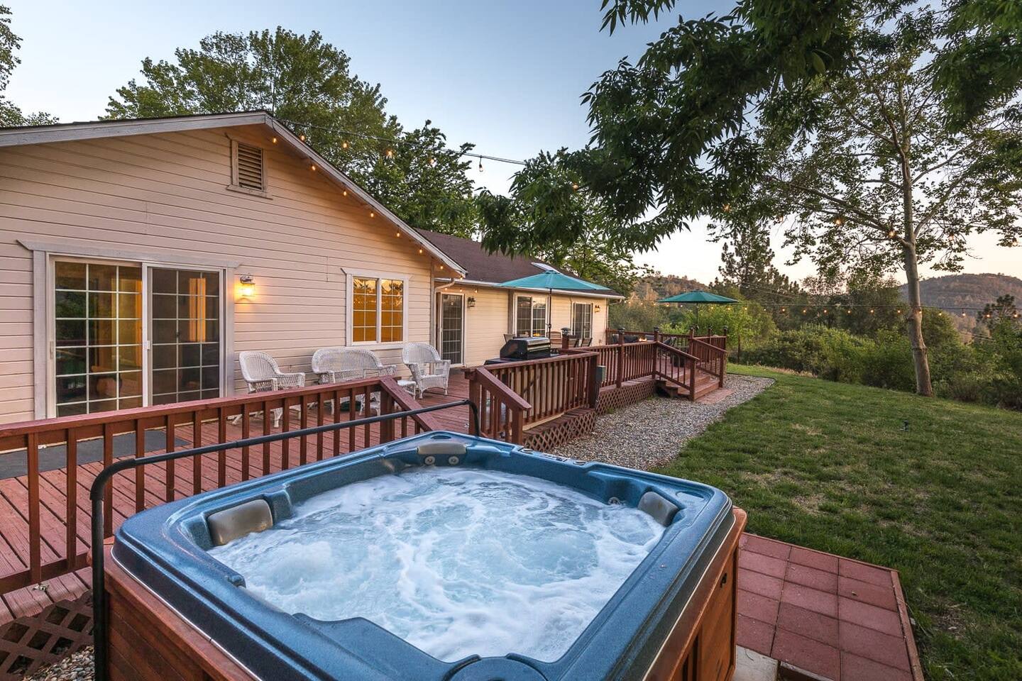 Sullivan House & SPA Near Yosemite, 8 Min to Town