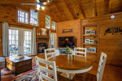 Vaulted great room with gas fireplace at Deer Ridge Cabin