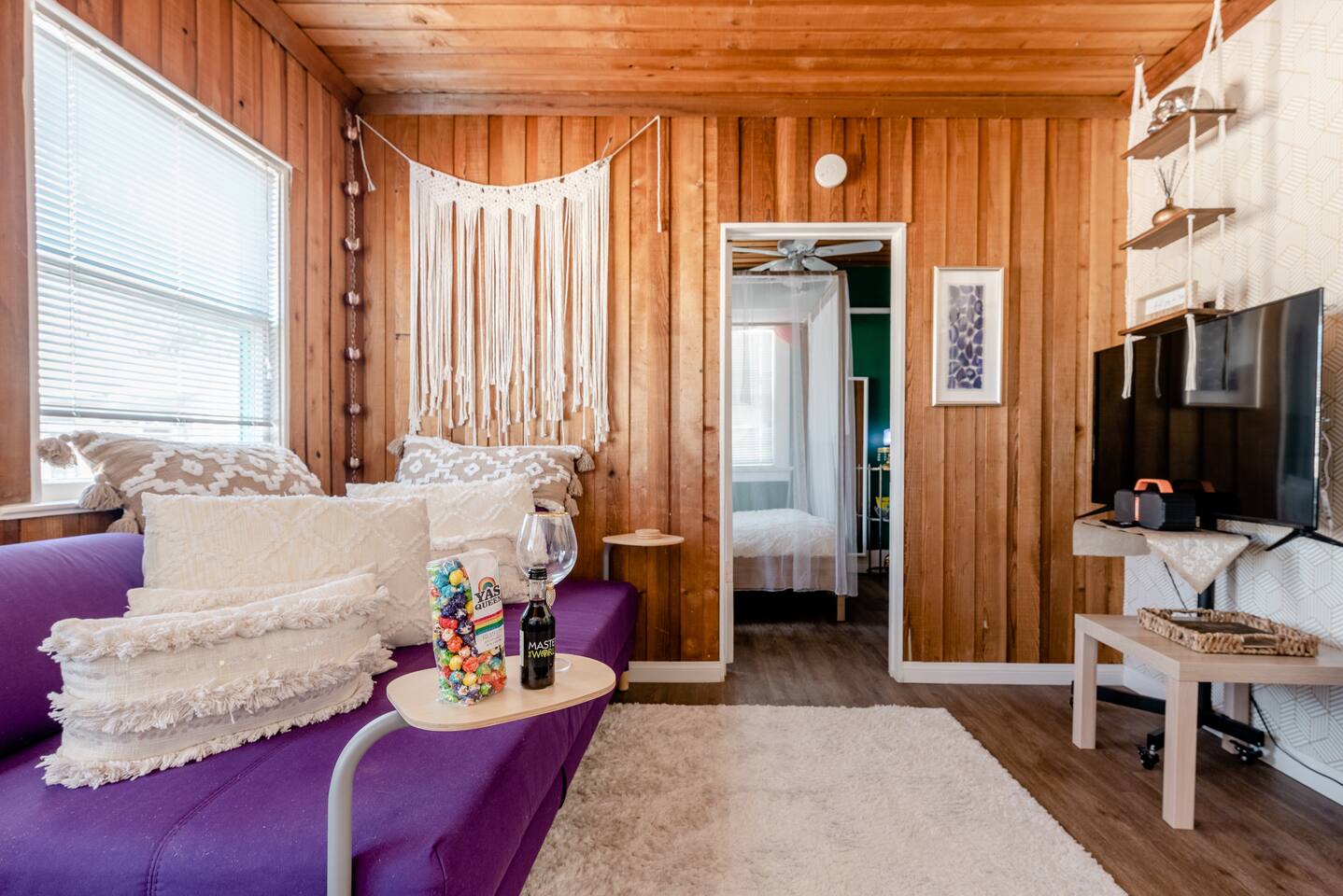Tuluminati:BohoChic Condo Steps from Ocean and Bay