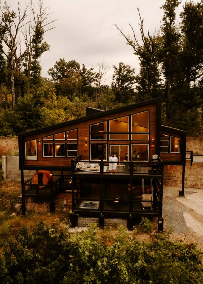 Everwell | Wellness Retreat| MTN Views | Dogs Wlcm