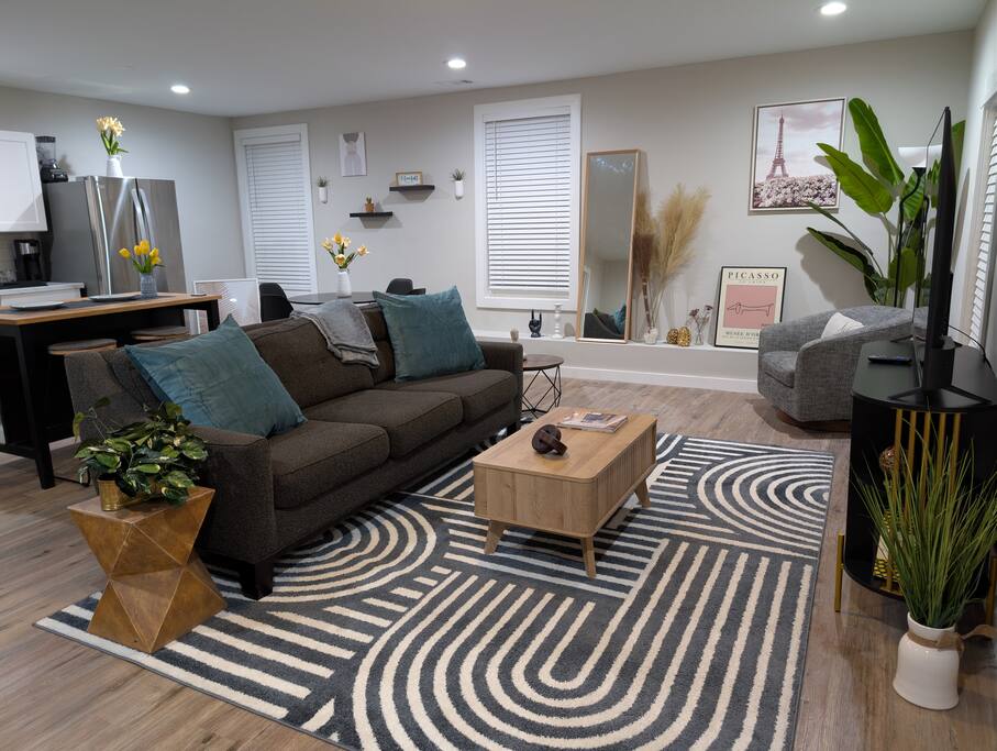 ATL 2BR/2BA Gem: Near City Amenities