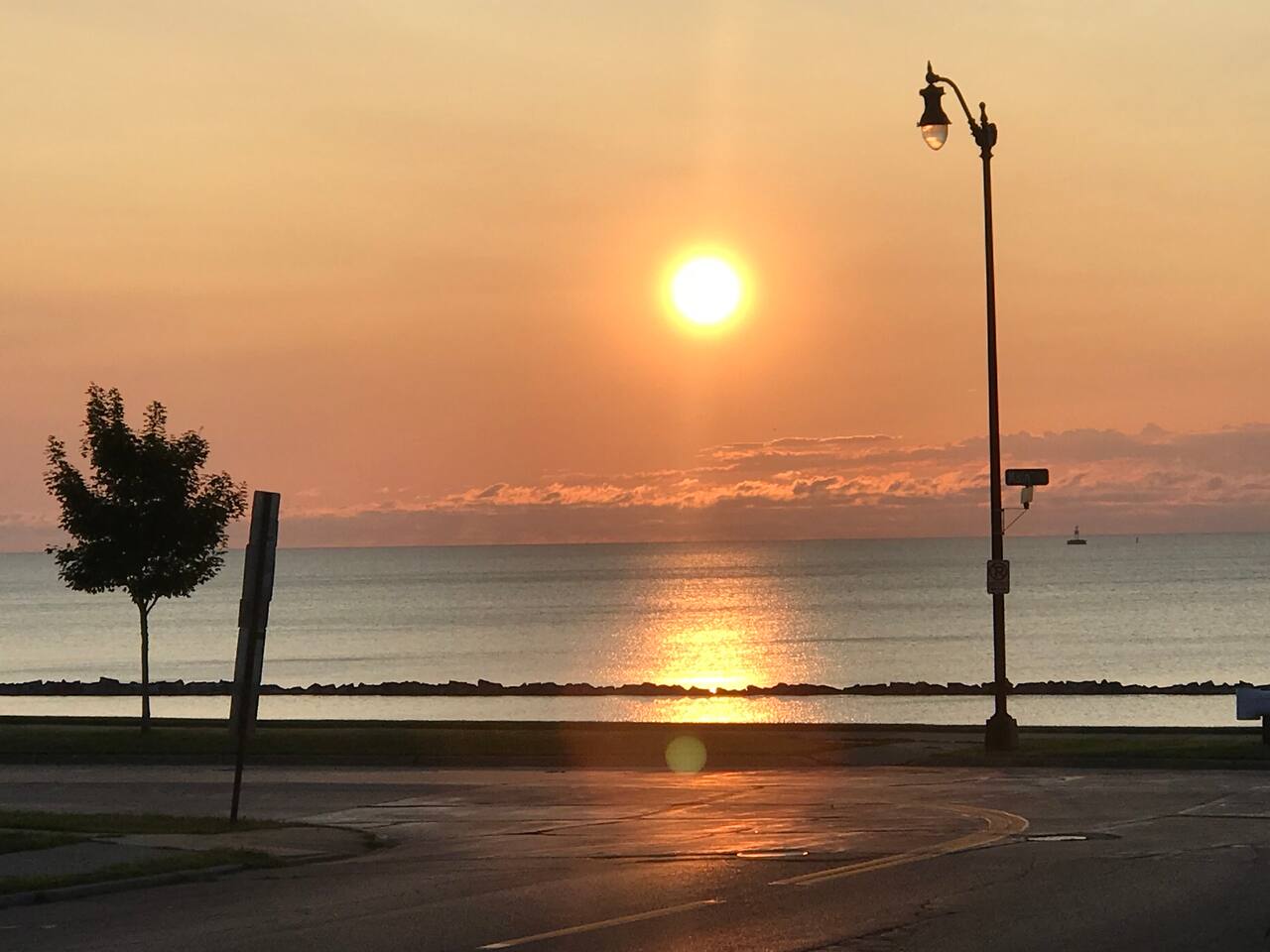 The July House: Steps From the Lake