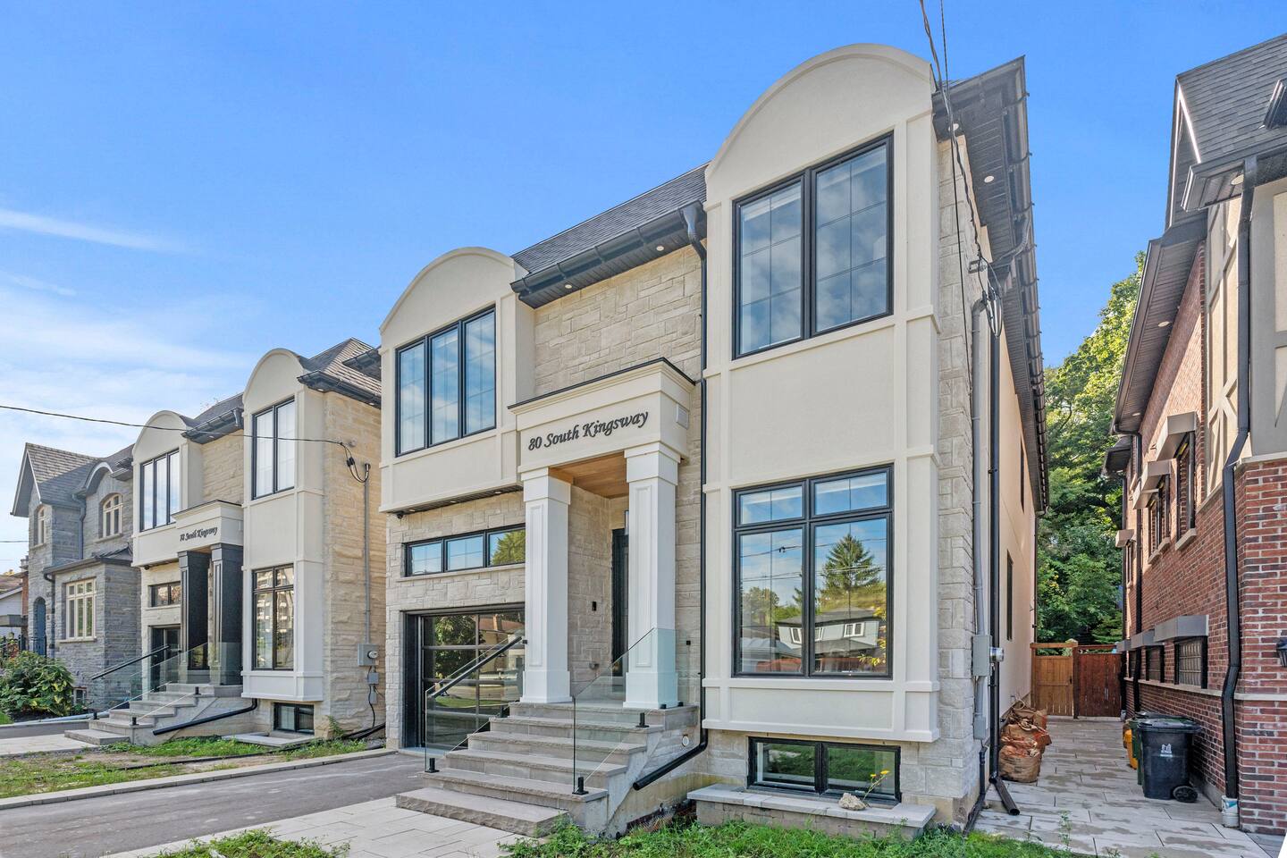 5BD 3-storey High Park home w/ Theater & Game room
