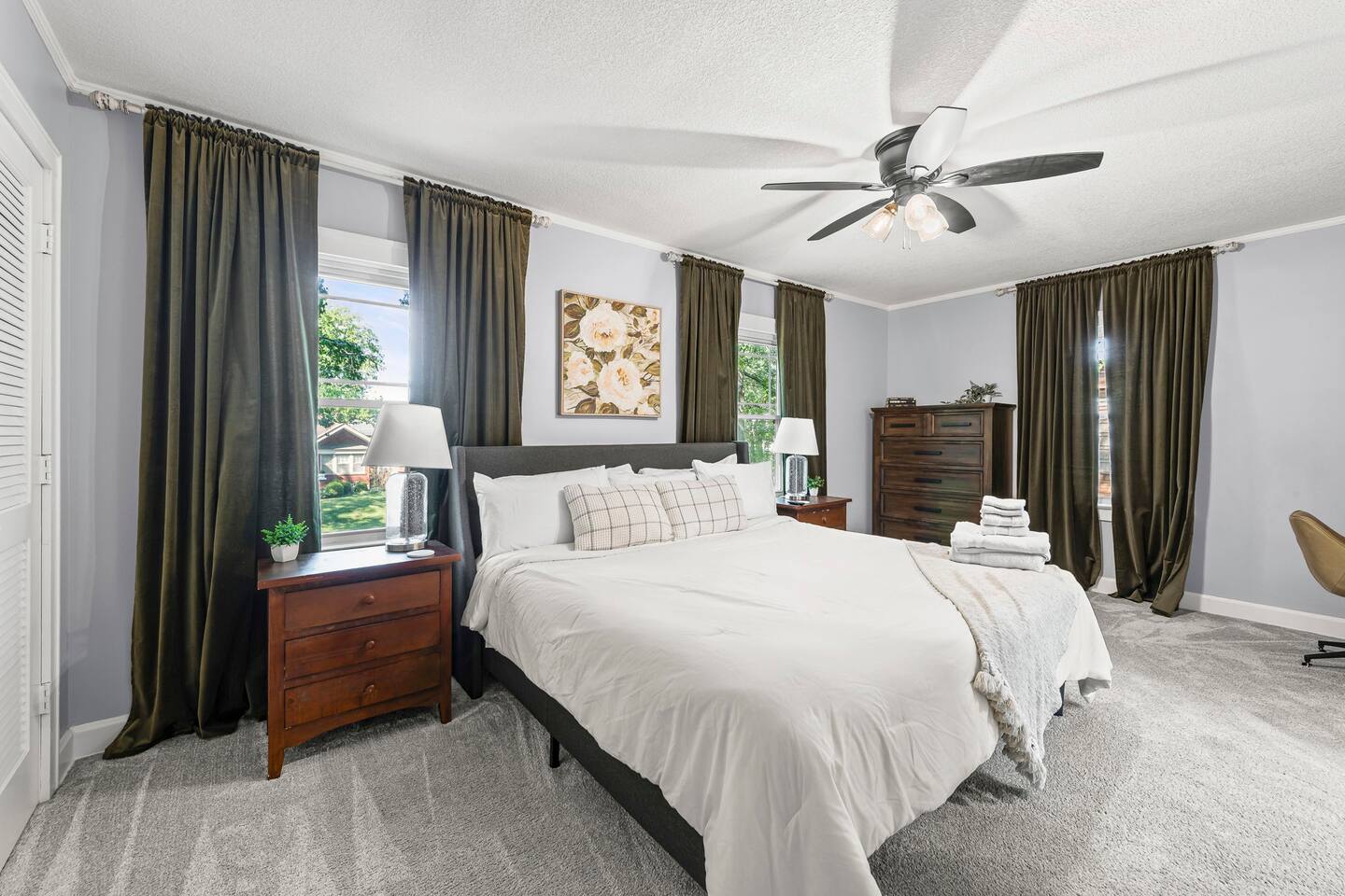 Brookside Nest by UMKC, Plaza & Global Match Spots