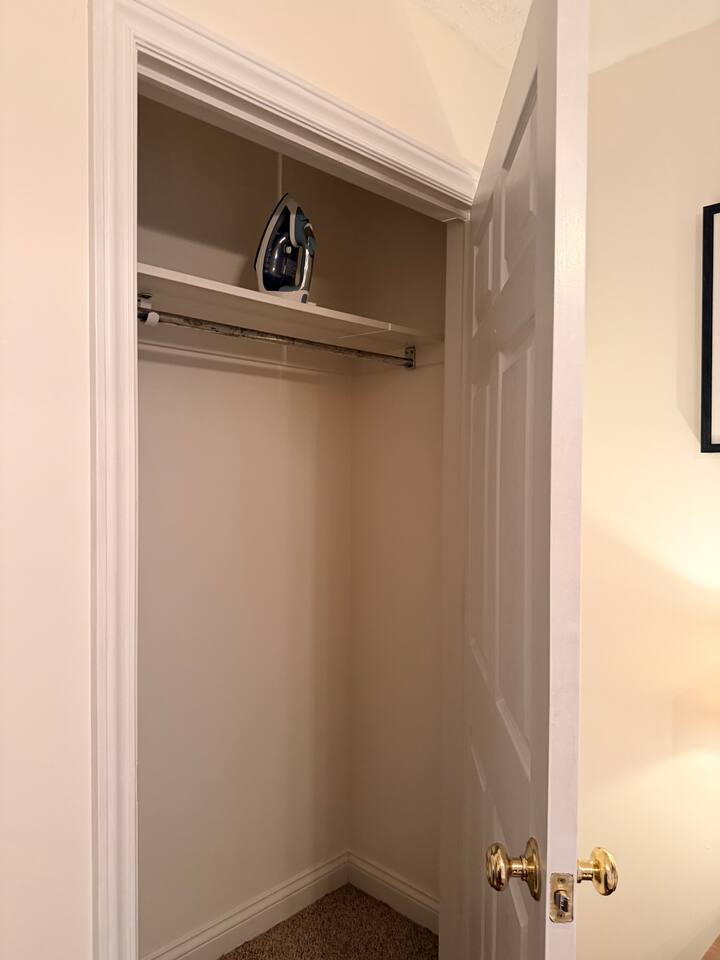 Bramblewood Home - 3BD/2BR Spacious Northside Home