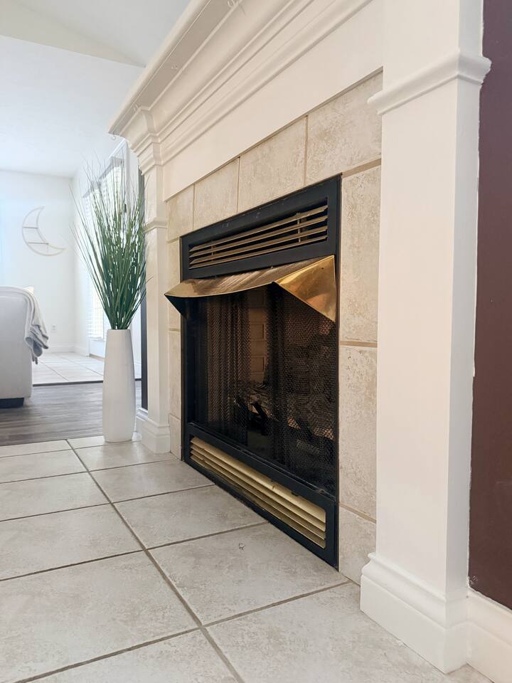 Bramblewood Home - 3BD/2BR Spacious Northside Home