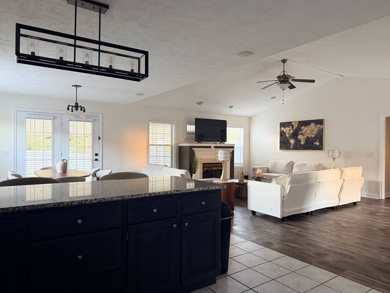 Bramblewood Home - 3BD/2BR Spacious Northside Home photo 5