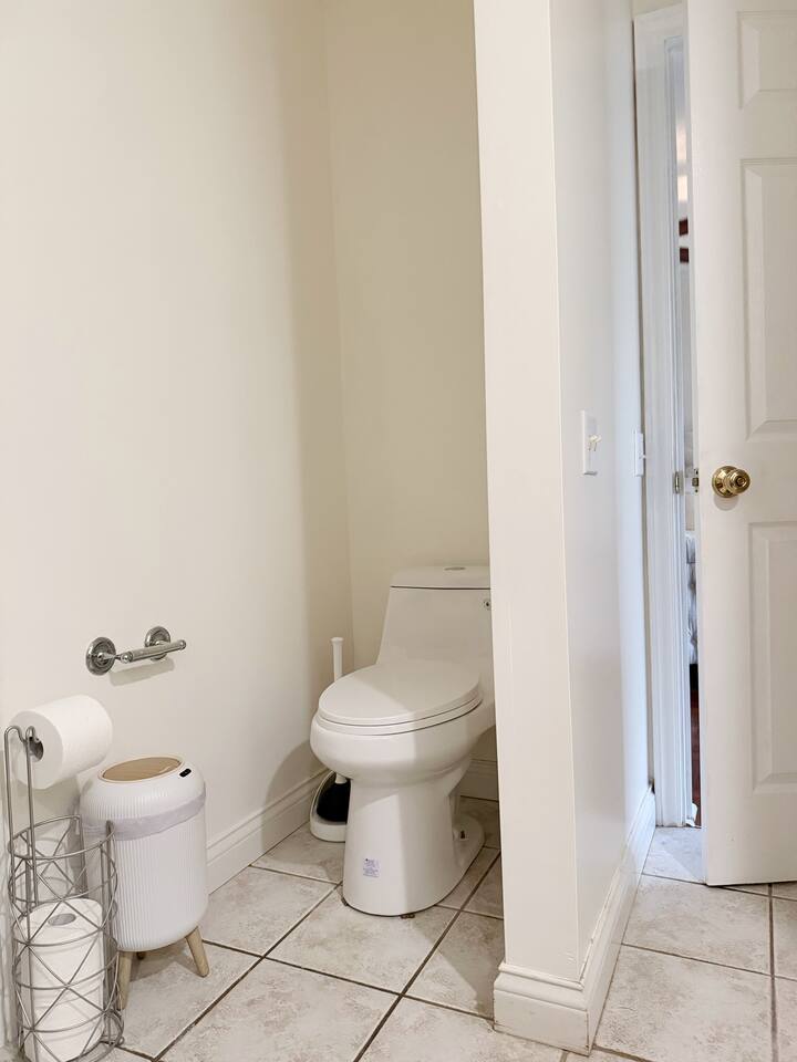 Bramblewood Home - 3BD/2BR Spacious Northside Home