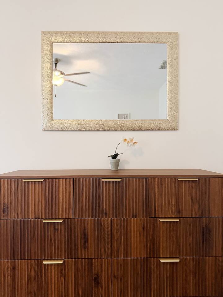 Bramblewood Home - 3BD/2BR Spacious Northside Home