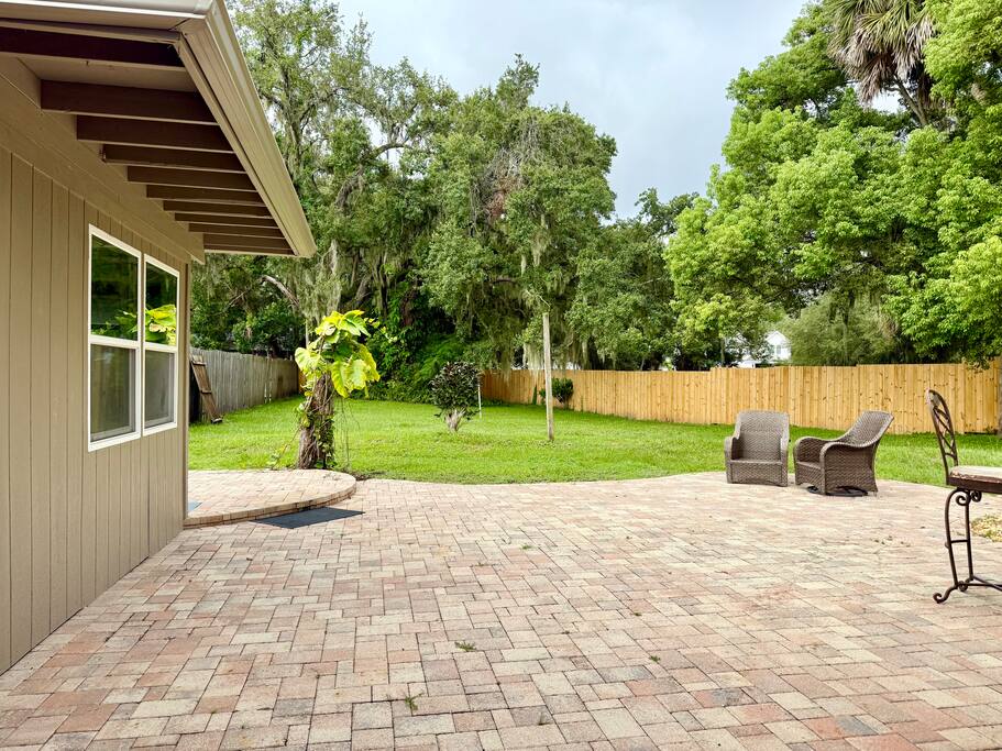 Large home close to downtown Sanford & Lake Monroe