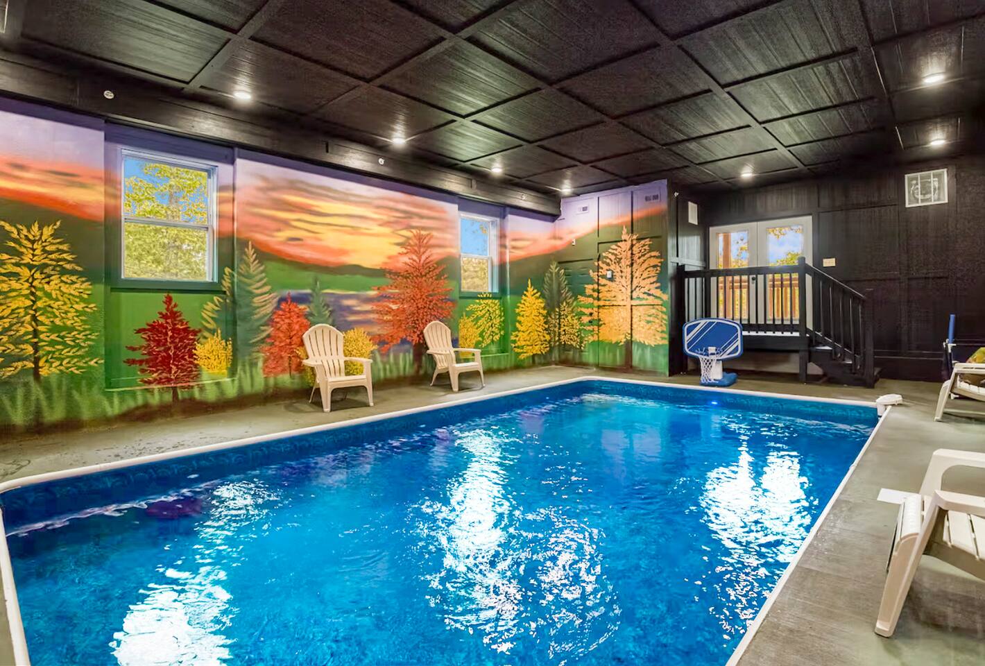 Private Pool-8 bedroom Luxury Cabin w/ Arcade Room