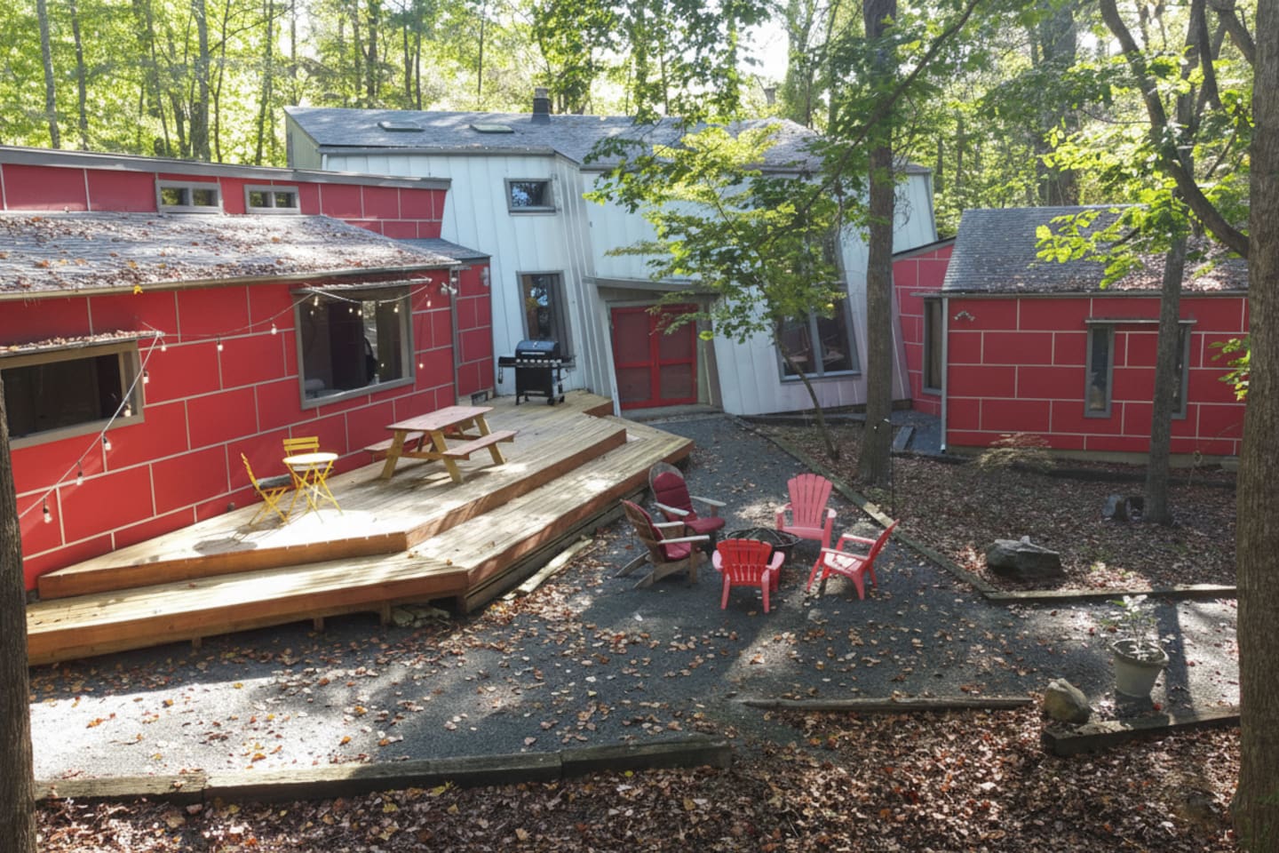 Duke Forest Escape| 3BR, 6 Beds, Huge Back Patio!