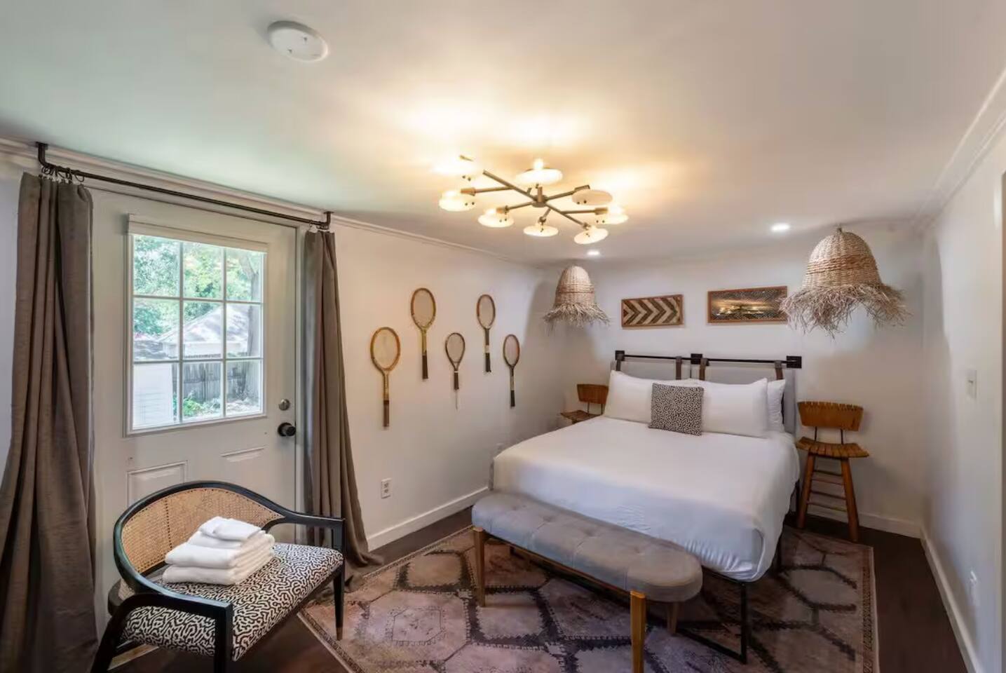 Tranquil Historic District Guest Suite