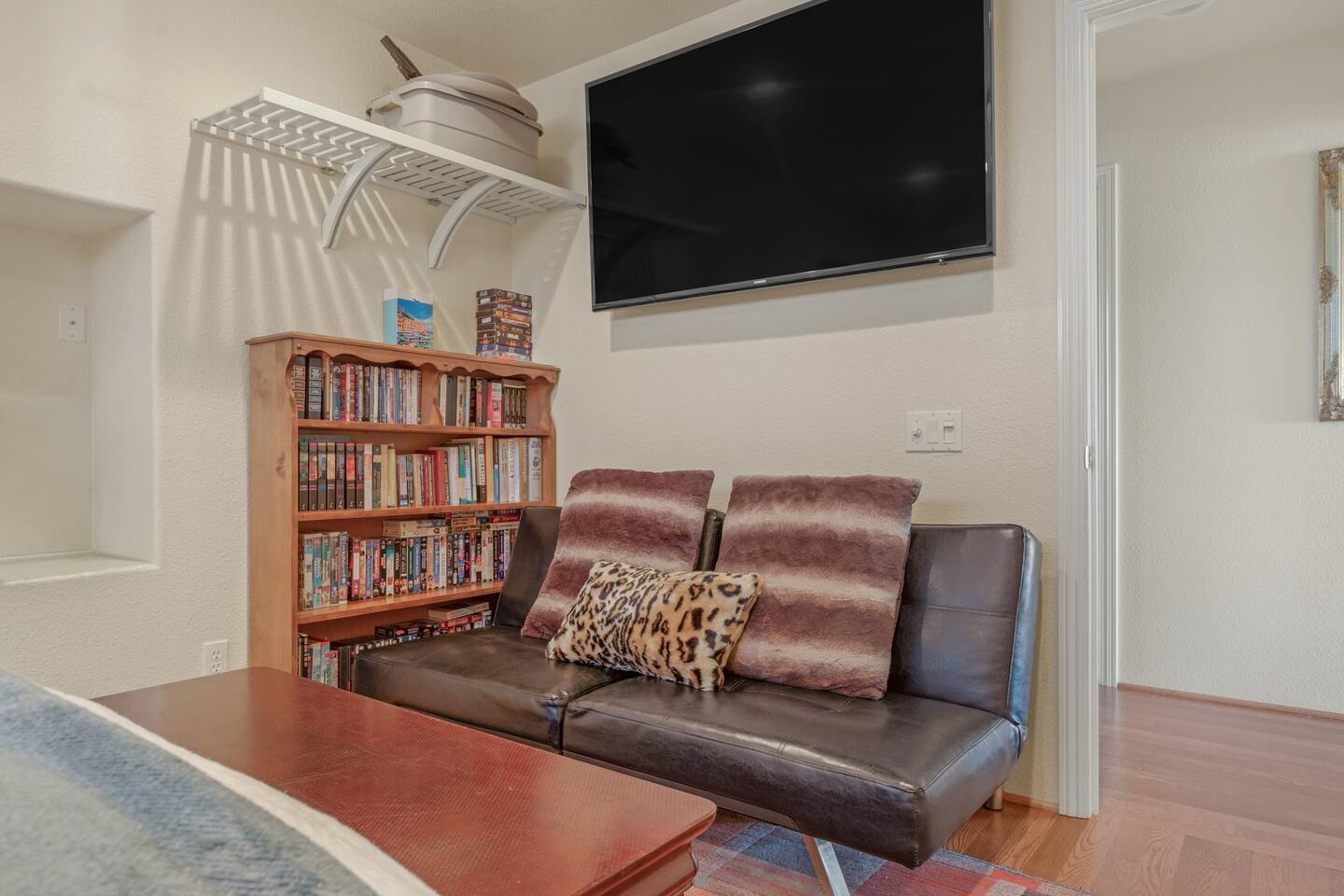 Bedroom 6 seating area