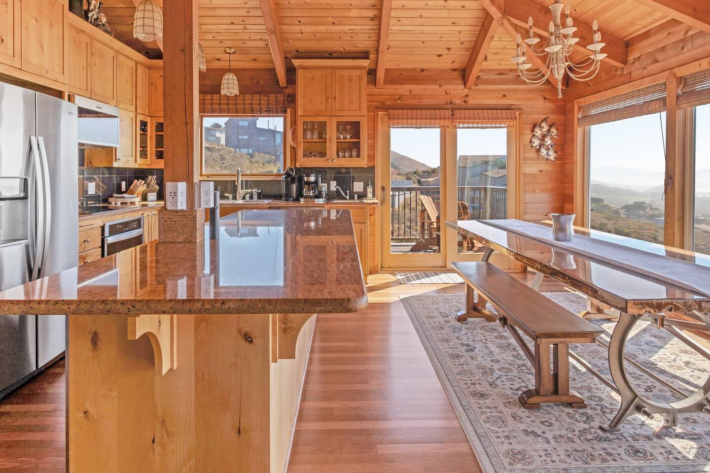 Open Kitchen / Dining area.