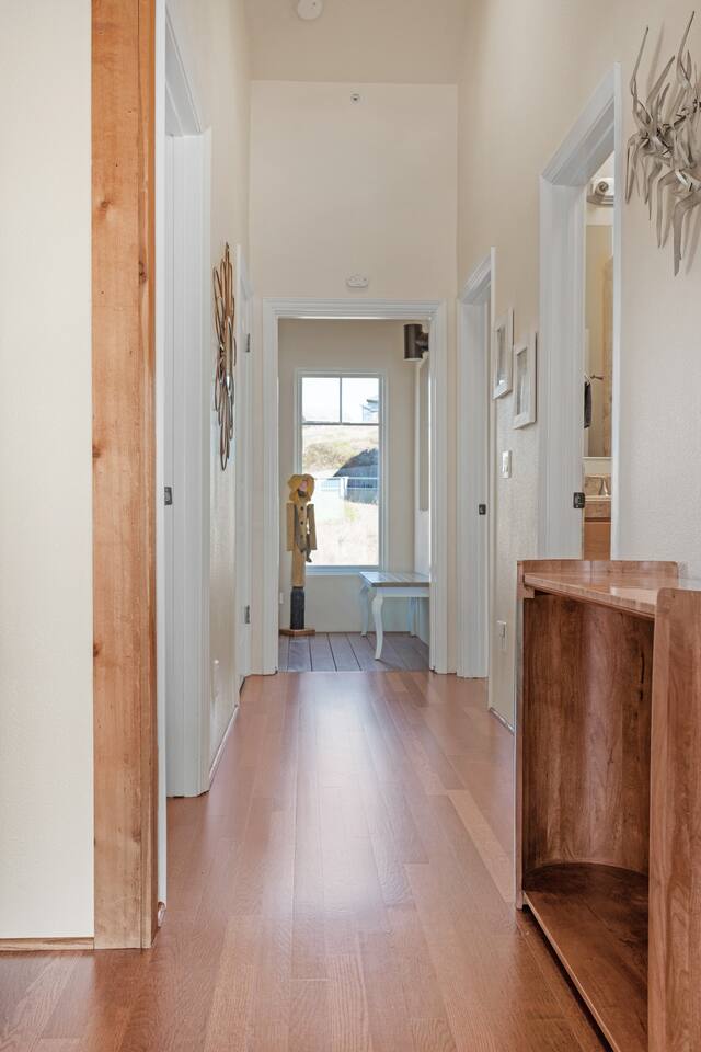 Upstairs hallway, leading to Great Room.