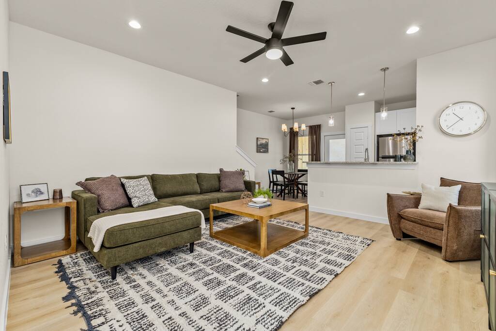 Pool & Pickleball | Seaworld | Lackland - Holiday Home