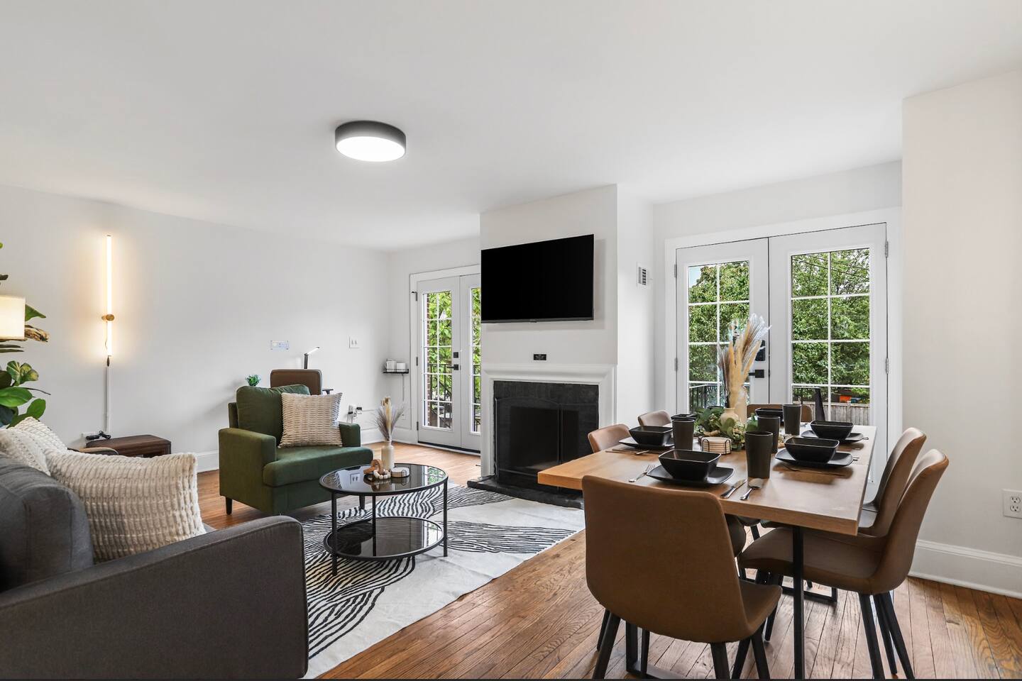 Stylish & Charming Centrally Located 4Bedroom Home