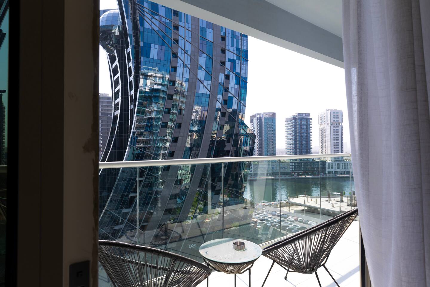 1Bedroom Canal View near Dubai Mall-Business Bay