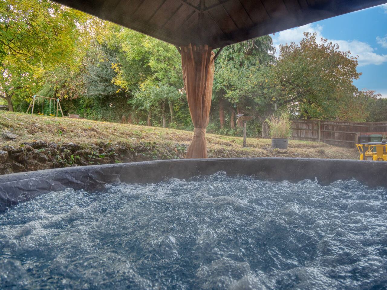 Oxford - hot tub, games room, parking, arcade