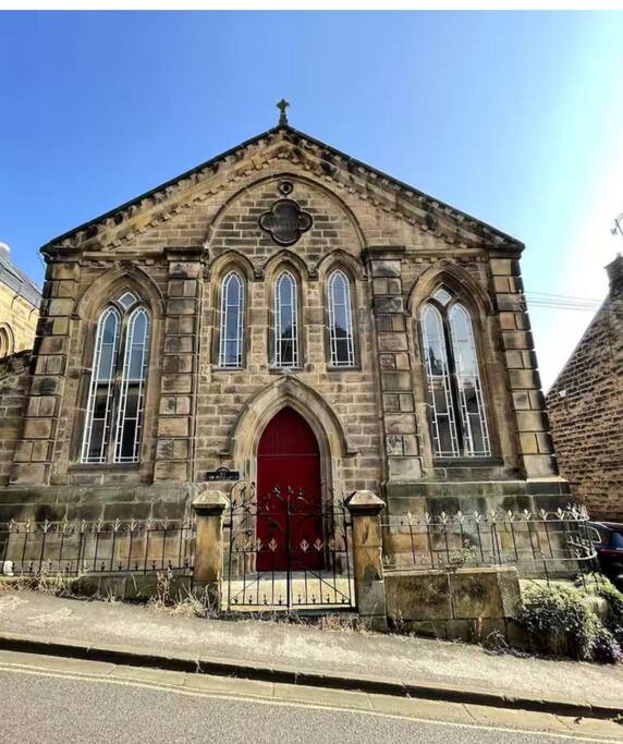 #71 The Old Sunday School - Matlock views