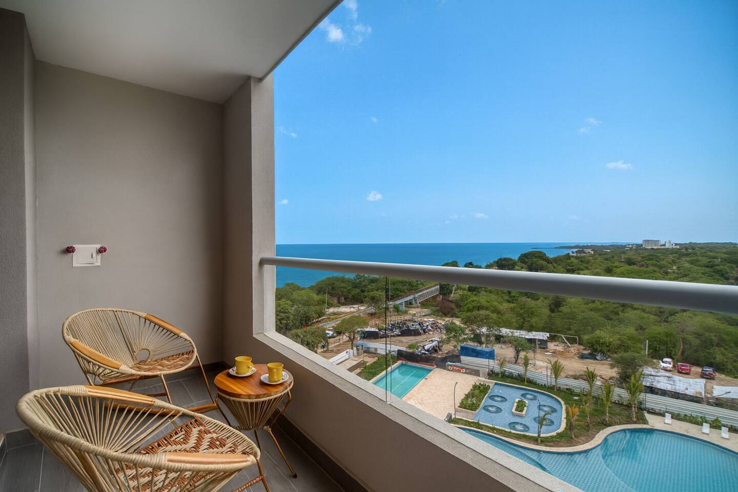 Acogedor estudio con vista al mar y piscina