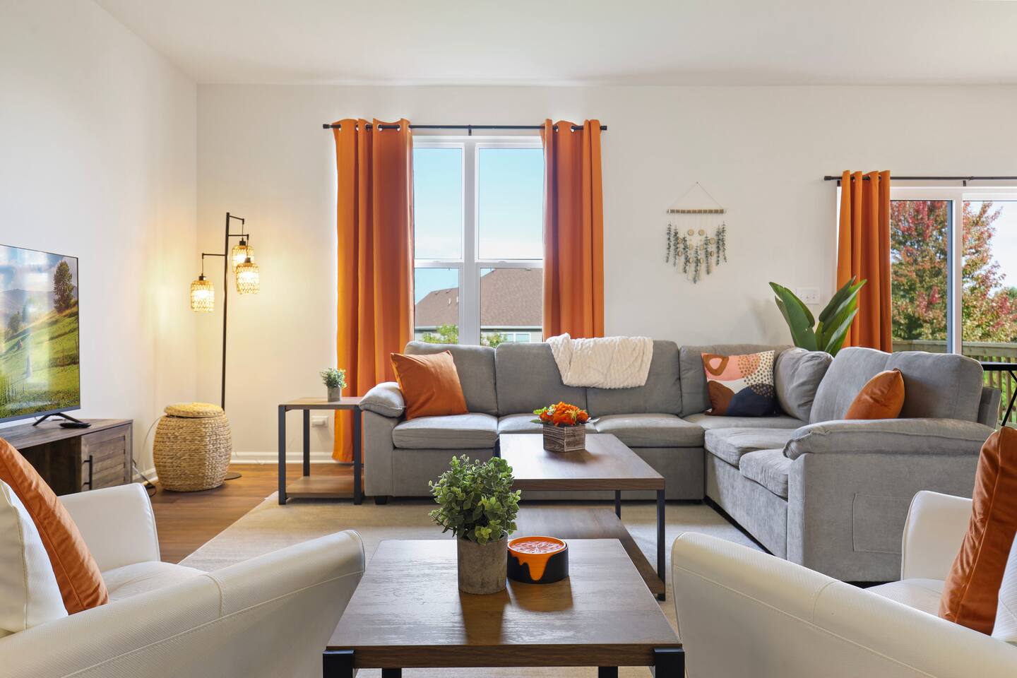 Trust: 3 BR-2BT Spacious Home *NEW*