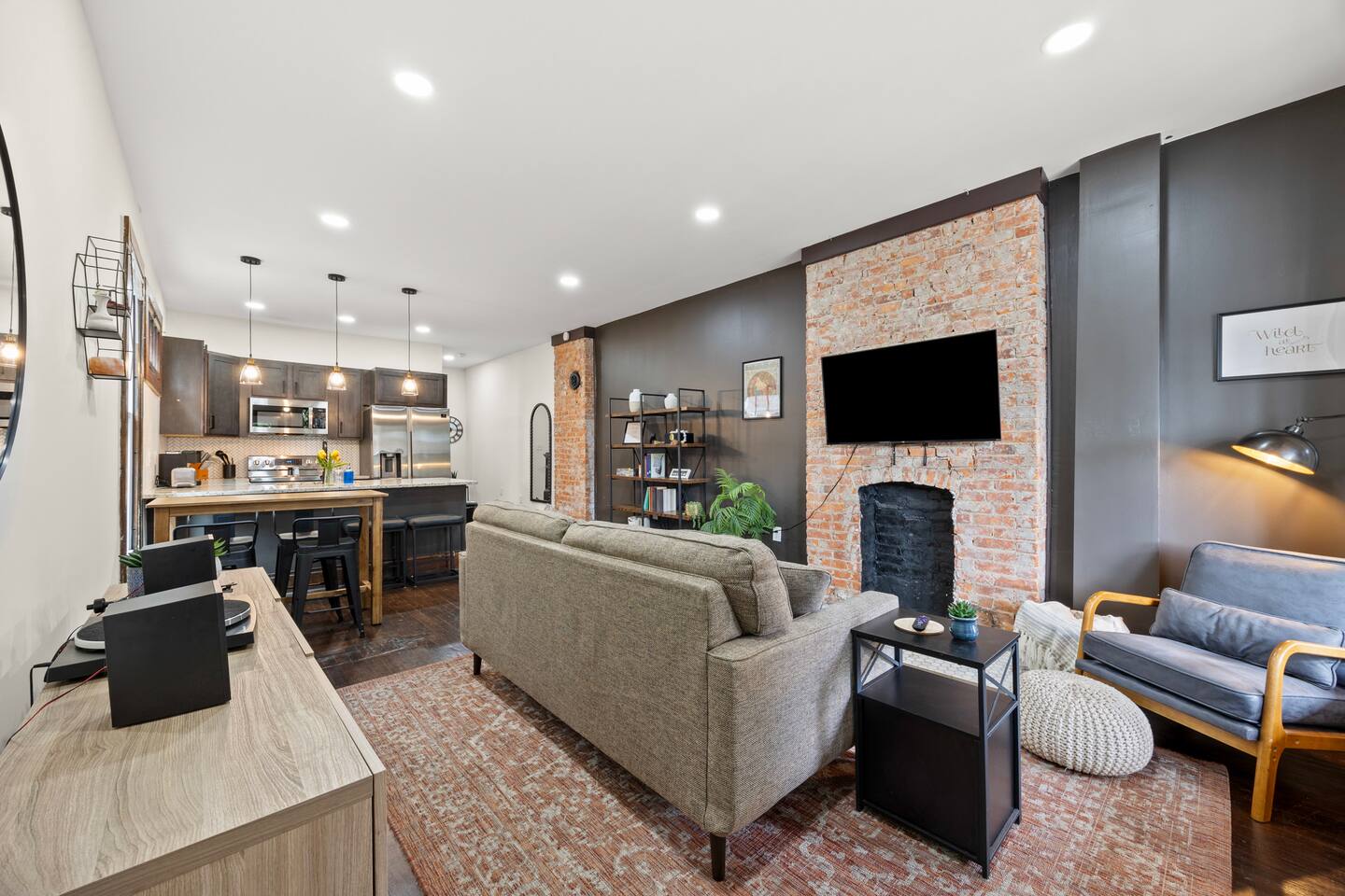 *NEW* Hot tub | 3BR | Near German Village