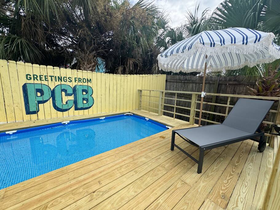 Pool + Games + Outdoor Dining + Walk to the Beach