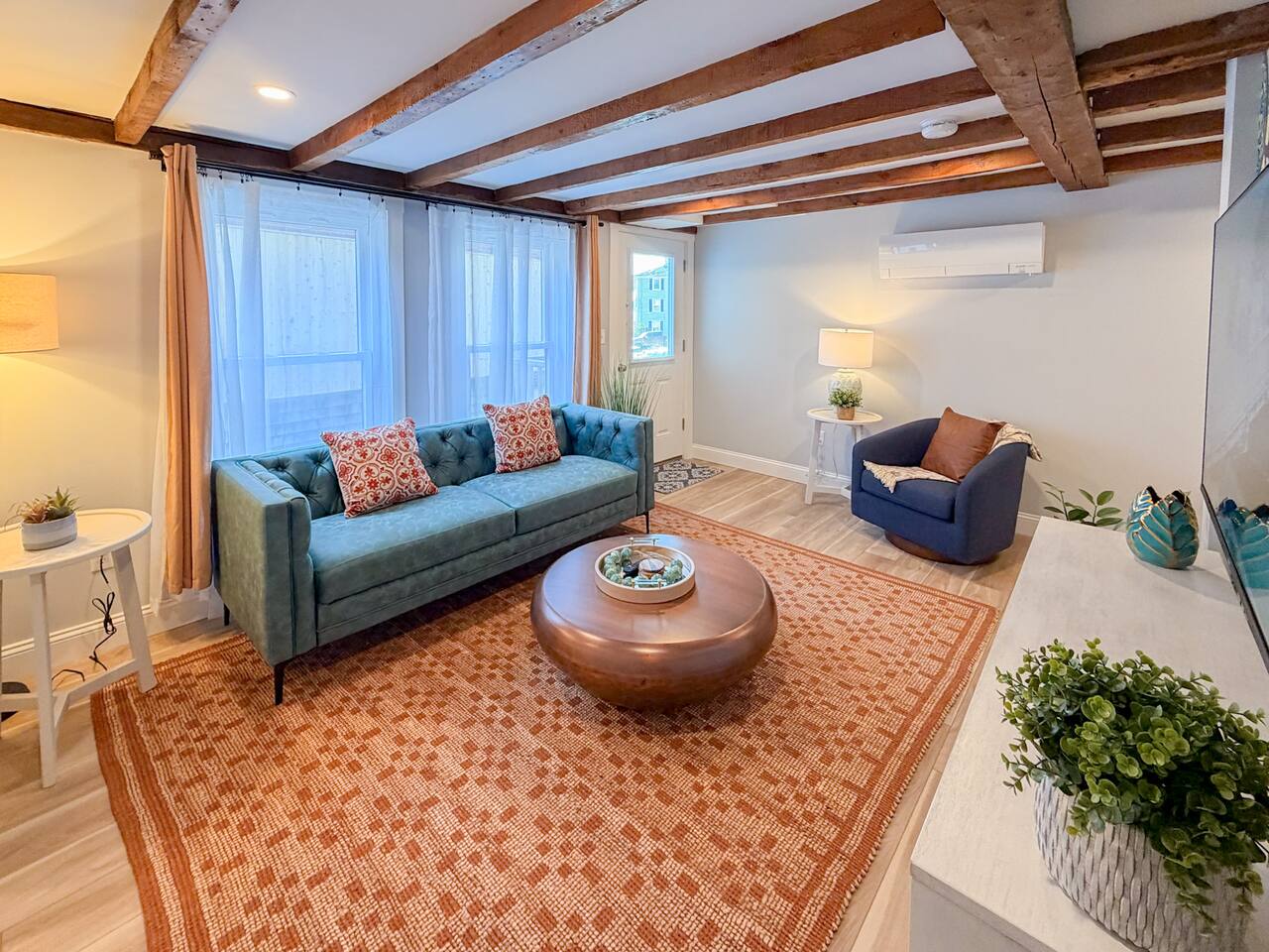 Chic Gloucester Escape~Walk 2 ShopsHarbor&Dining