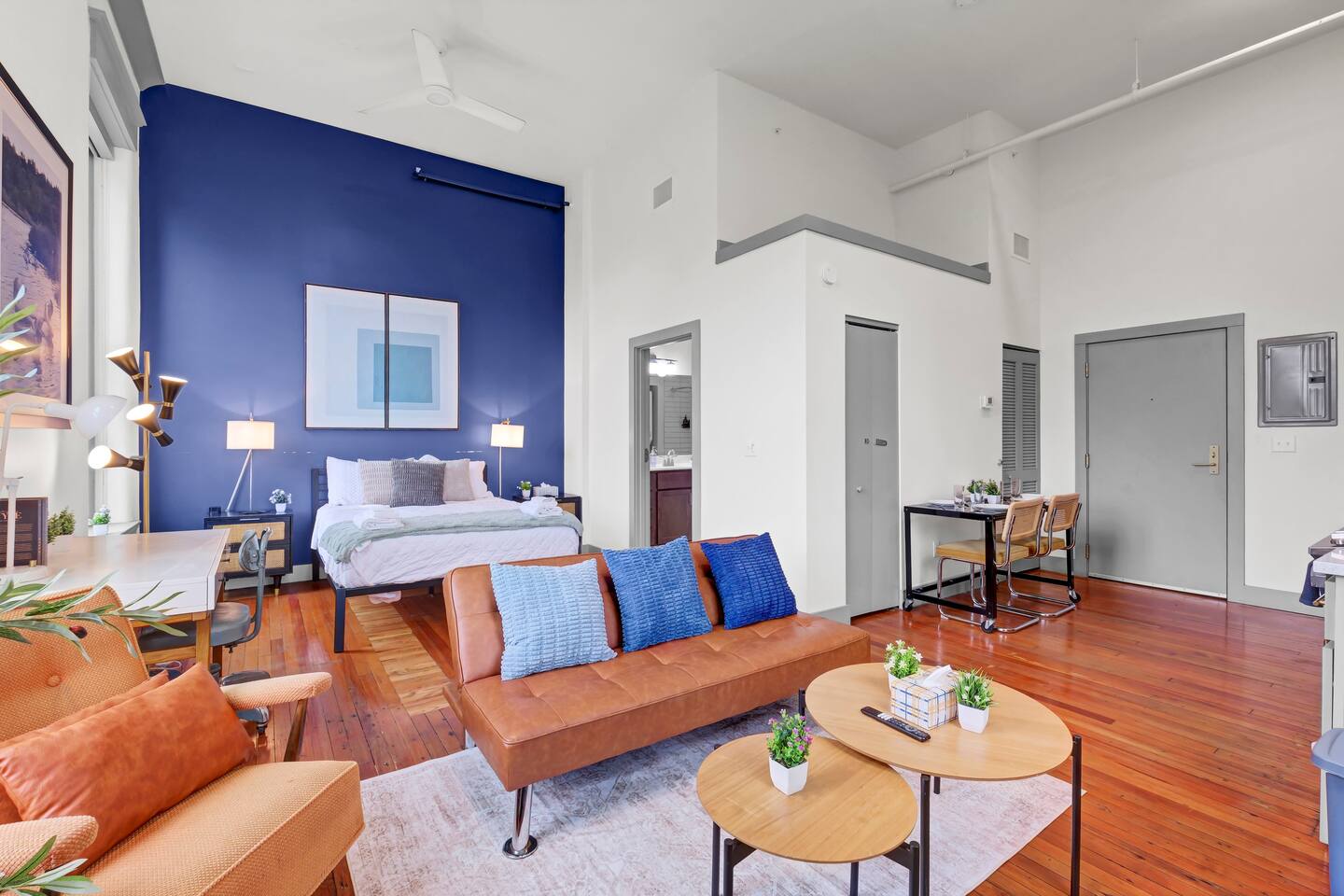 Near Hospitals & DT | Cozy+Parking+W/D+Churchill