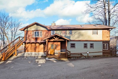 5BR with Amazing Long Range Views + Hot Tub! photo 3