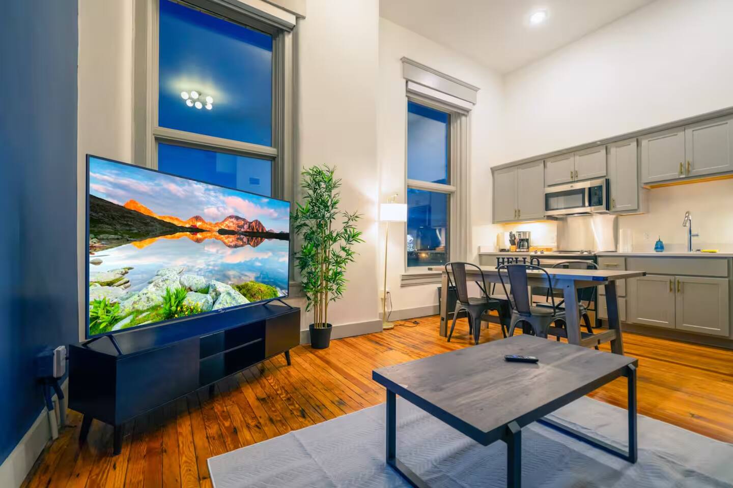 Near Hospitals & DT | Roomy+Parking+W/D+Churchill