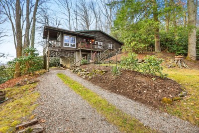 Charming 3BR Wooded Cabin Near Boone+ Blowing Rock photo 2