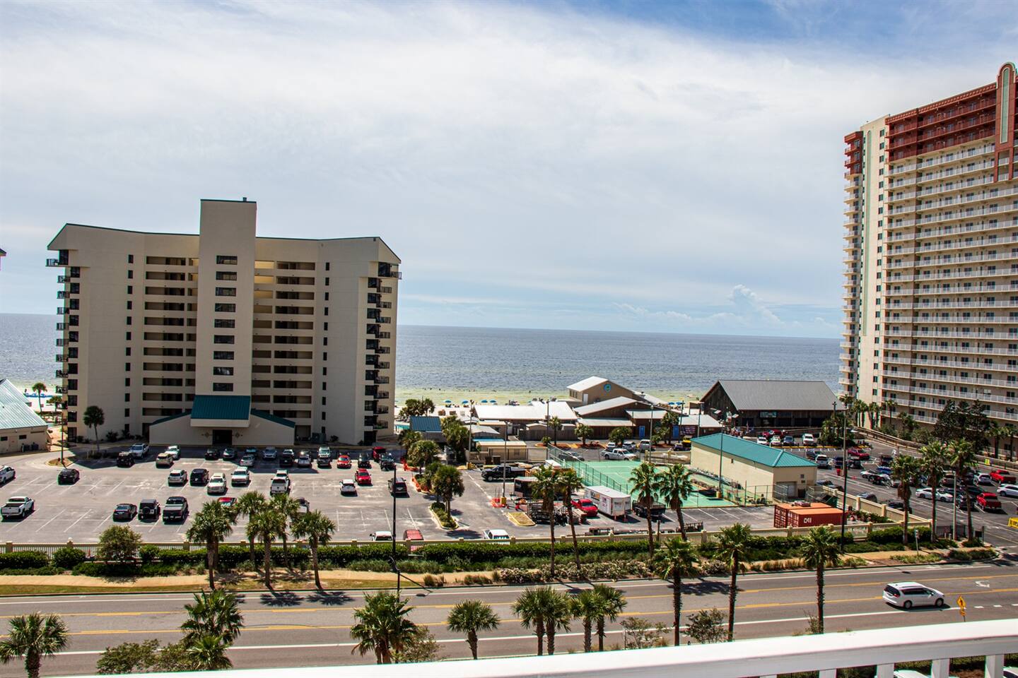 "The Sea Shed" Oceanview Escape in PCB