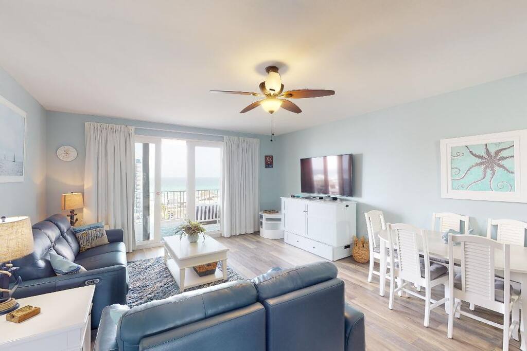 "The Sea Shed" Oceanview Escape in PCB