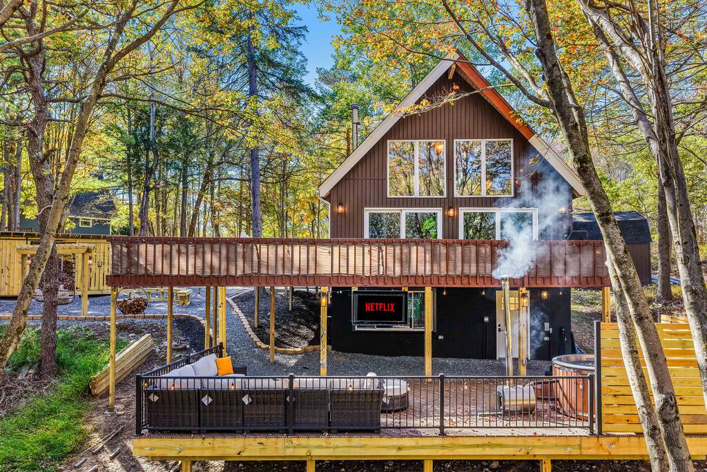 Modern A-Frame Retreat w/ Hot Tub, Sauna&Game Room