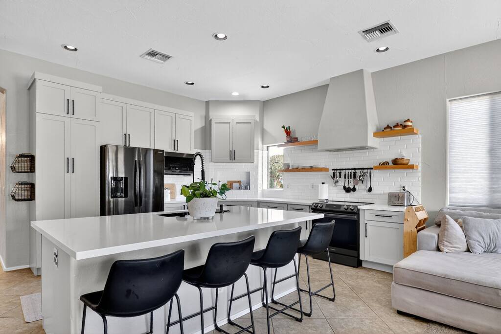 Desert Luxe Retreat in Litchfield Park