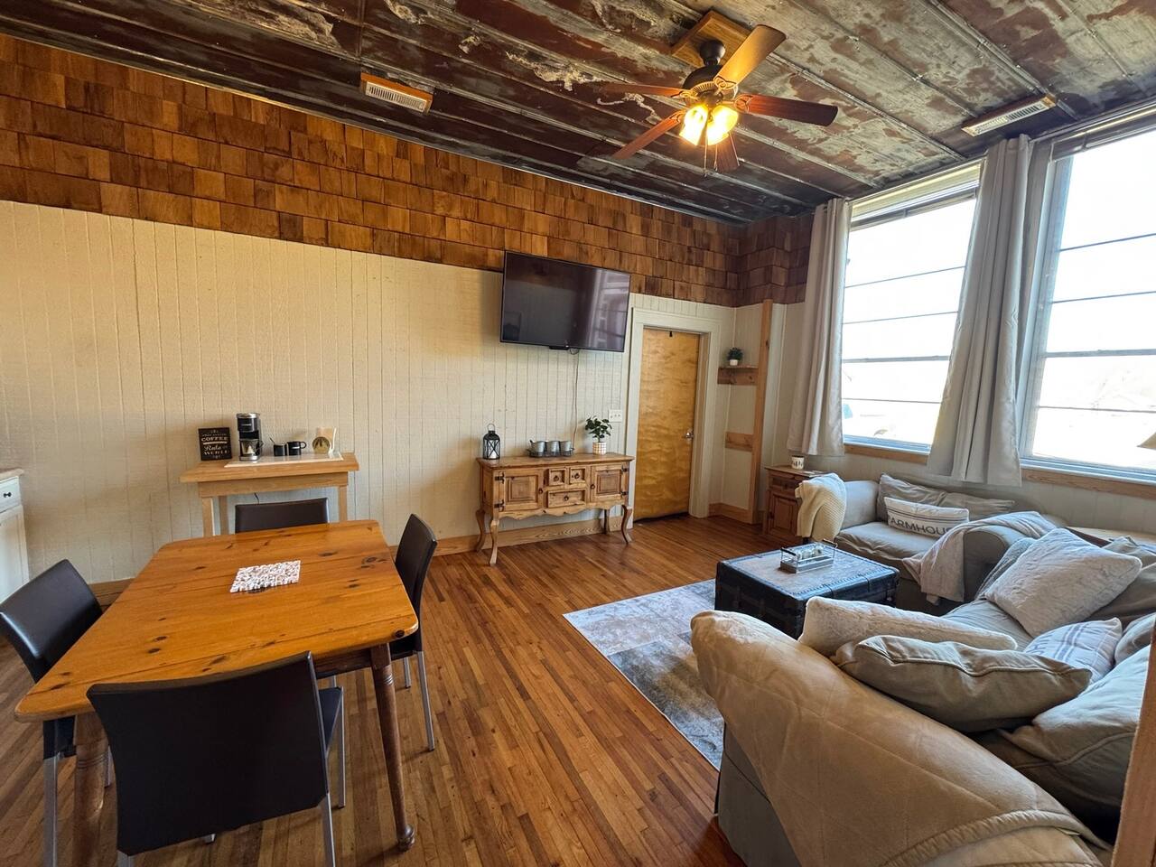 Mountain Laurel Apartment