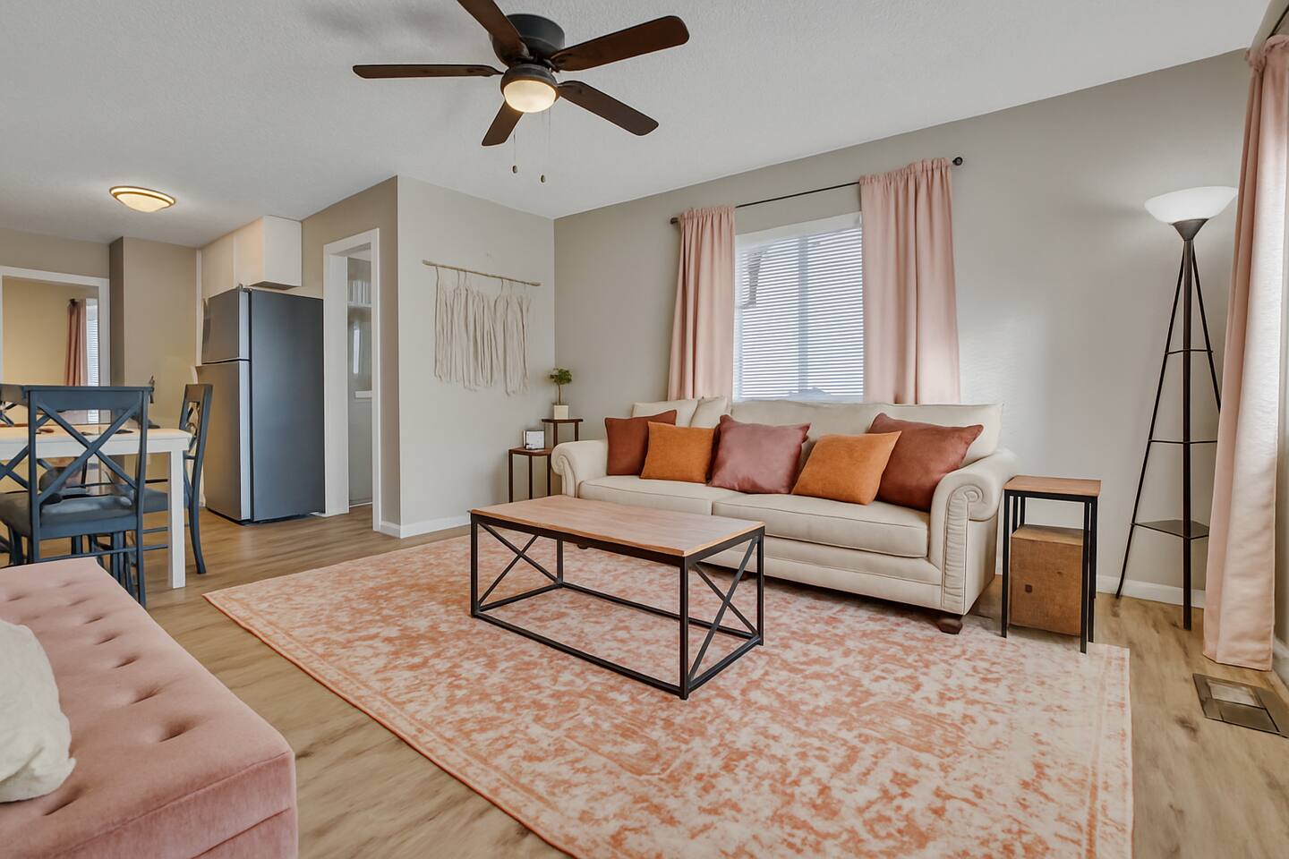 Cozy 1BR Near Airport & Stadium